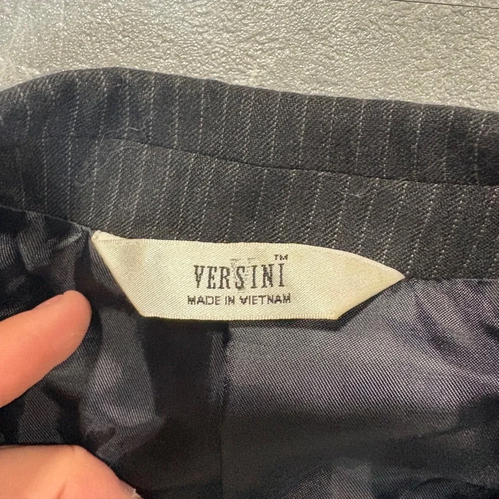 Versini Mens Black Pinstripe Three Button Blazer Jacket Business Formal 4409